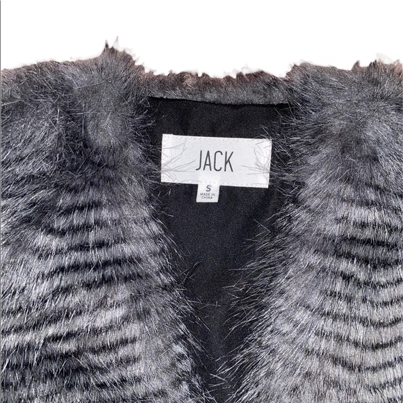 Jack by BB Dakota 💓 faux fur vest - Picture 4 of 4